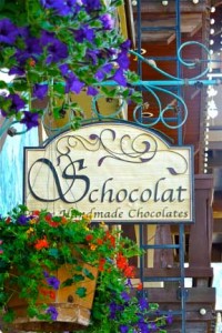 Beautiful sign with flowers Beautiful flowers decorate the village of Leavenworth, Washington
